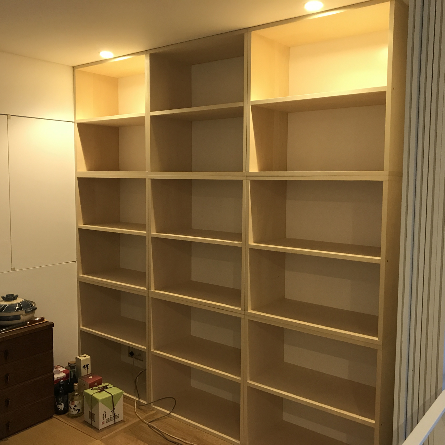 本がいっぱい壁いっぱい