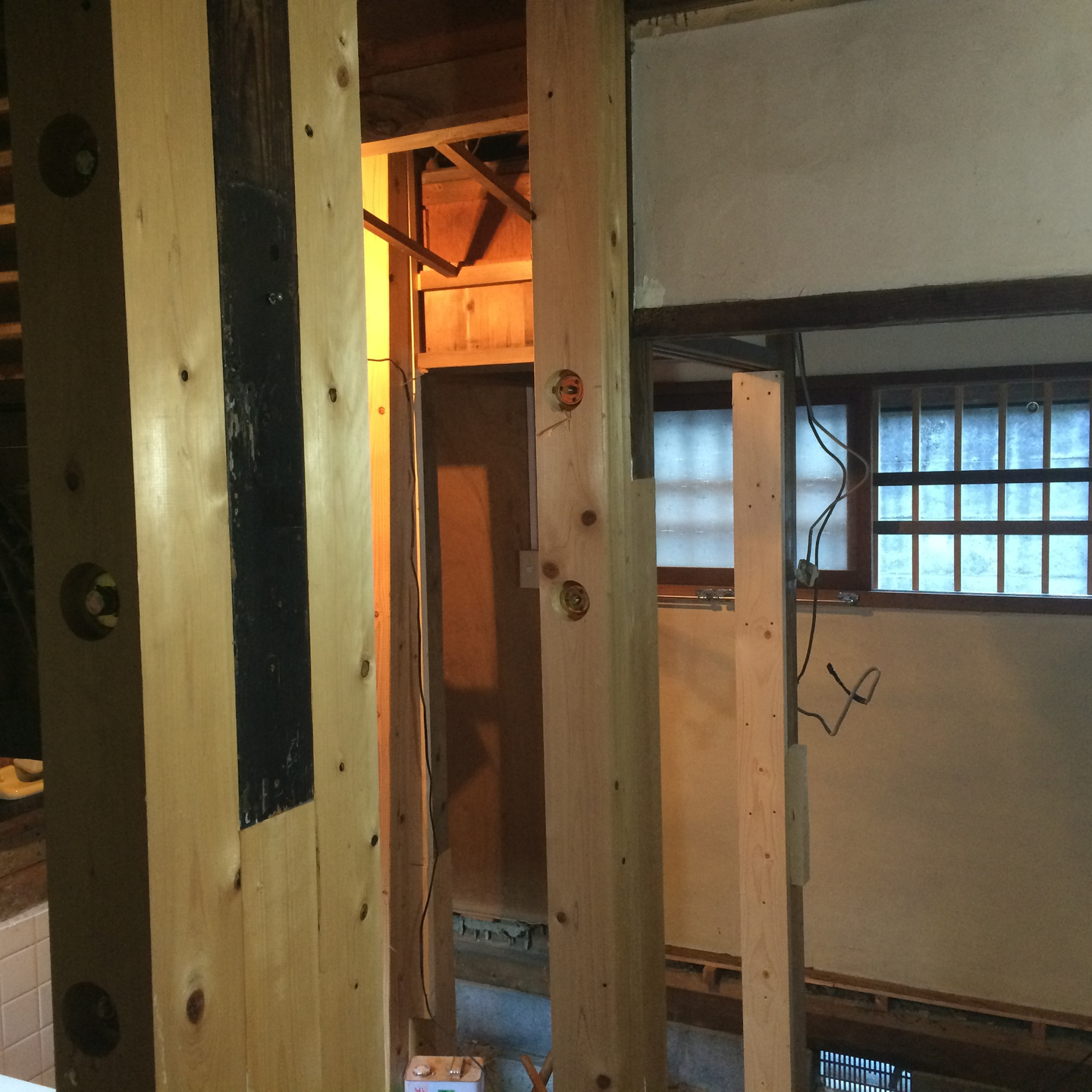 腐った柱も直す